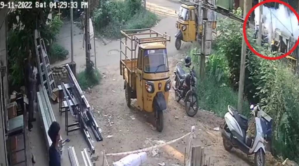 Autorickshaw Explodes In Mangaluru 1 Autorickshaw Explodes In Mangaluru 1