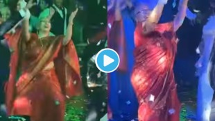 Viral Video Rekha Dance in Red Saree Netizens go Crazy over Expressions Indian Wedding clip