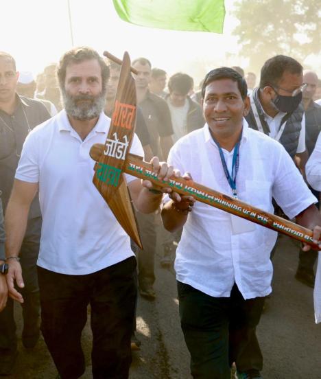 'भारत जोडो' यात्रेत 'जय जवान जय किसान' म्हणत शेतकऱ्यांनीही हजेरी लावली होती.(फोटो सौजन्य- काँग्रेस ट्विटर)