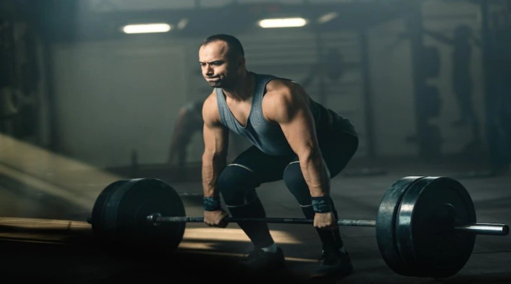 Lowering weights can be more beneficial than lifting them new research shows its benefits