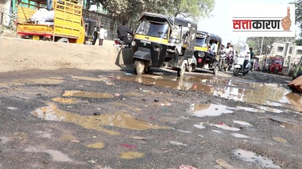 Jalgaon people are faced with problems due to political accusations eknath khadse gulabrao patil jayashree mahajan