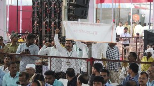 Slogans during the Chief Minister speech