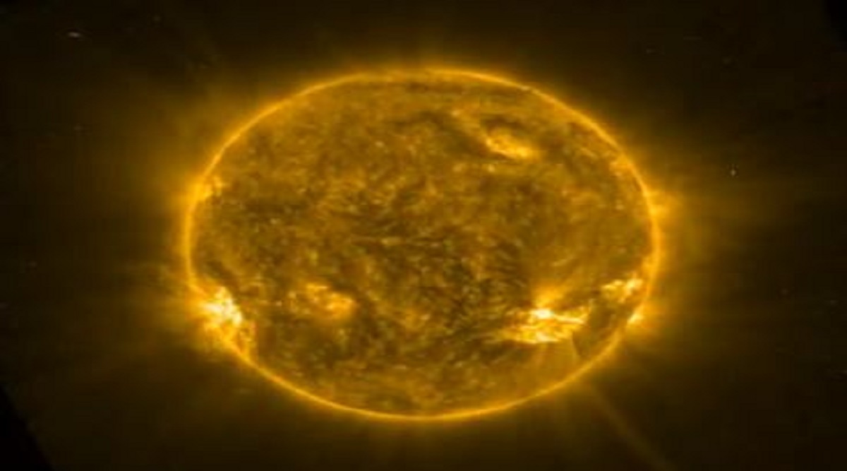 A snake moving inside the sun; You will also be shocked after watching ...