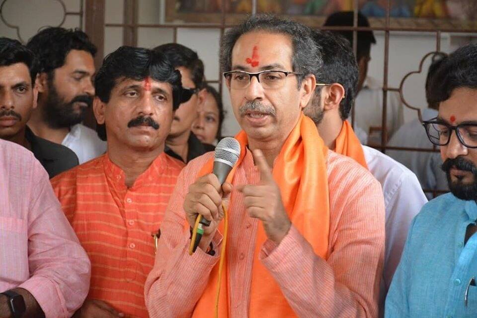 या आयात पक्षाची सुरू असलेली दादागिरी, हुकुमशाही आपल्या मर्द मावळ्यांना मोडता येणार नाही का? - उद्धव ठाकरे