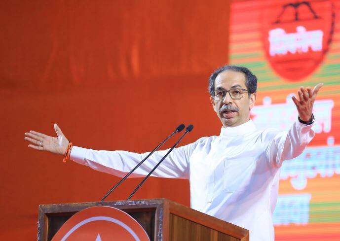 लंडनहून छत्रपती शिवाजी महाराजांची तलवार आणून होणार नाही. ती पेलणार का? ती पेलण्याची ताकद शेतकरी मावळ्यांमध्ये आहे - उद्धव ठाकरे