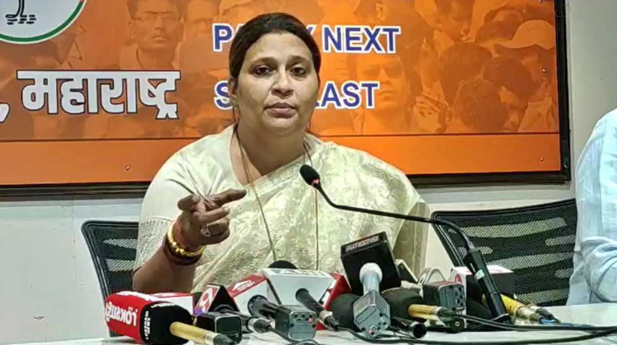 त्यामुळे माझ्यासाठी जितेंद्र आव्हाड यांनी दिलेला धक्का हा गुन्हाच आहे - रिधा रशीद