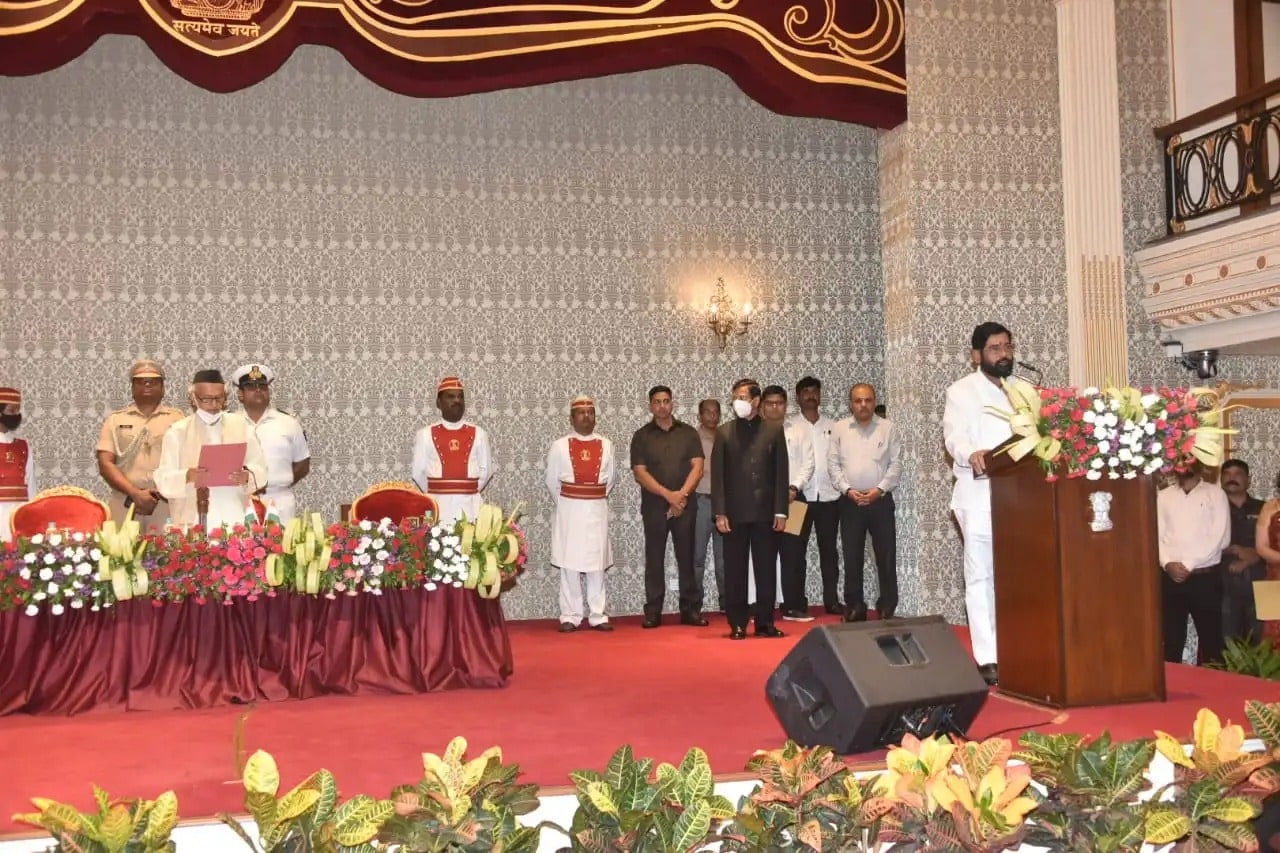 devendra fadnavis eknath shinde duputy cm post 