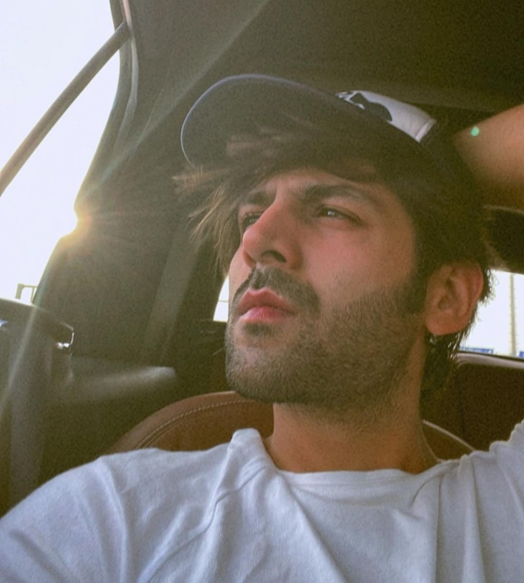 kartik aryan 77