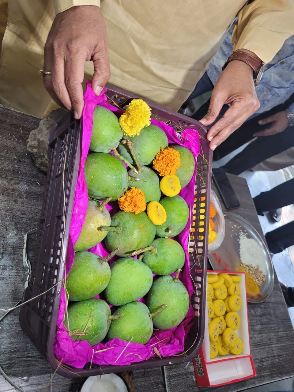 First box of this seasons Alphonso mango arrived from devgad to apmc market Mumbai