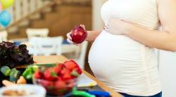 Winter Diet For Pregnant Women: गर्भावस्थेत हिवाळ्यात करा ‘या’ पदार्थांचं सेवन; आईच्या व बाळाच्या आरोग्यासाठी ठरतील फायदेशीर