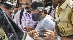 छोटा शकीलचा साडू सलीम फ्रुटने २५ कोटी रुपयांची इमारत अशी बळकावली…