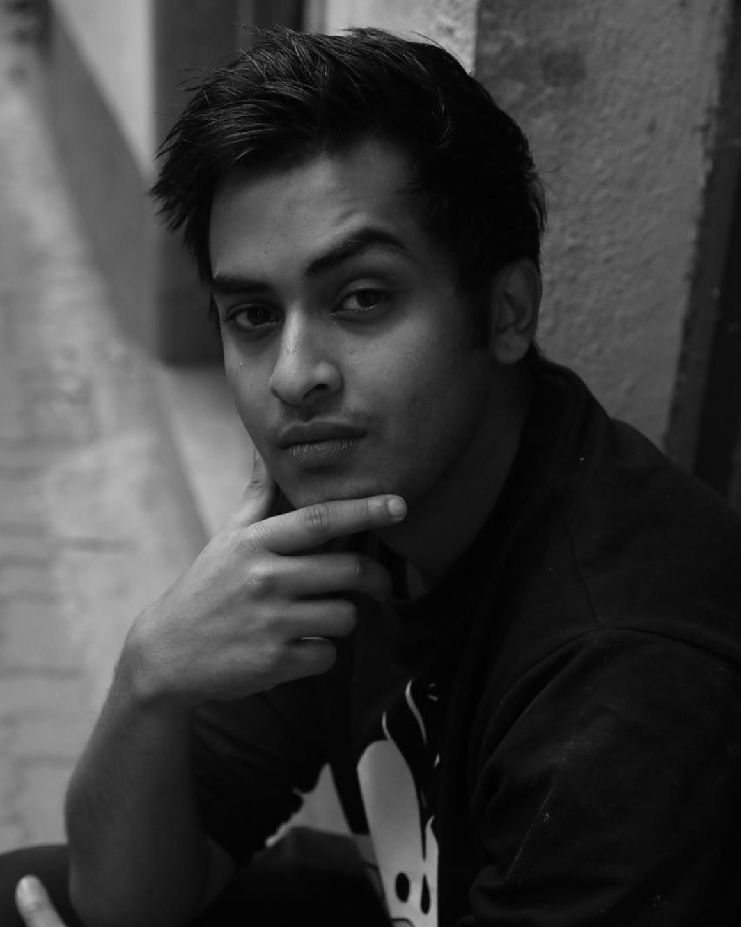 satya manjrekar photos