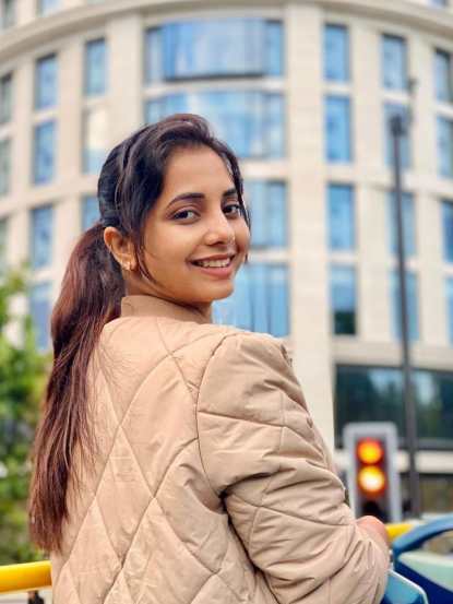 या चित्रपटातील पात्र साकारण्यासाठी तिने कोणालाही न सांगता शिवणाचा क्लास लावला होता.