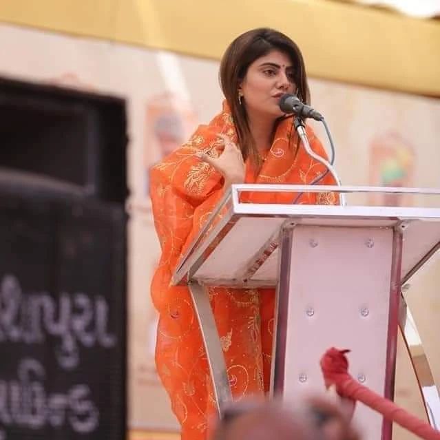 who-is-bjp-candidate-and-ravindra-jadeja-wife-raviba-jadeja