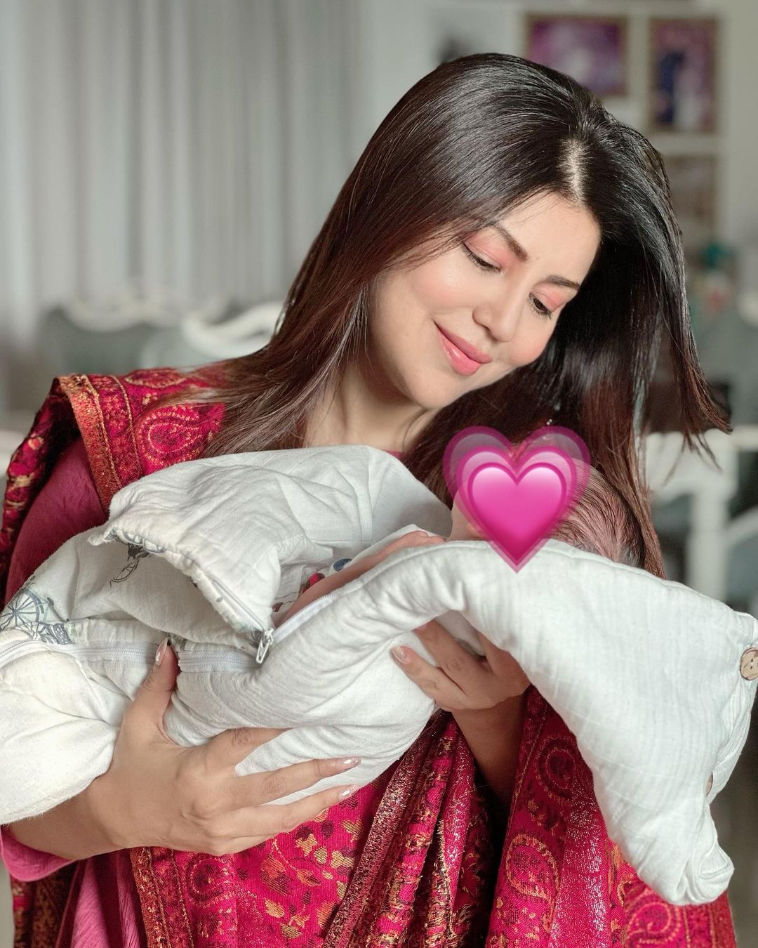 Rupali Ganguly Rubina dilaik these tv actresses suffered from serious diseases and talked openly about it see list