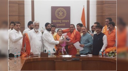 ठाकरे गटाला नाशिकमध्ये मोठा धक्का; अजय बोरस्तेंसह ११ माजी नगरसेवक शिंदे गटात