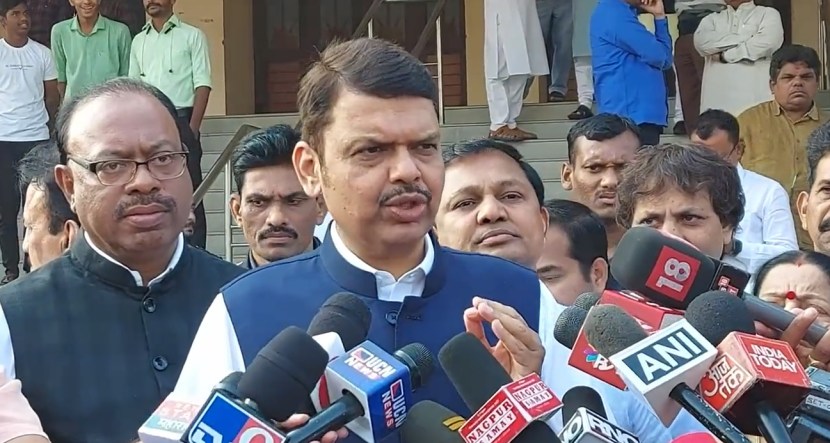 यानंतर उपमुख्यमंत्री देवेंद्र फडणवीसांनी प्रसारमाध्यमांना प्रतिक्रिया दिली.