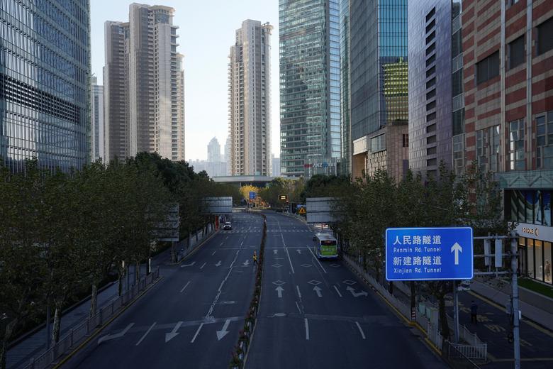 Coronavirus Wave in China 3 crore 70 lakh people are feared to be infected in a day