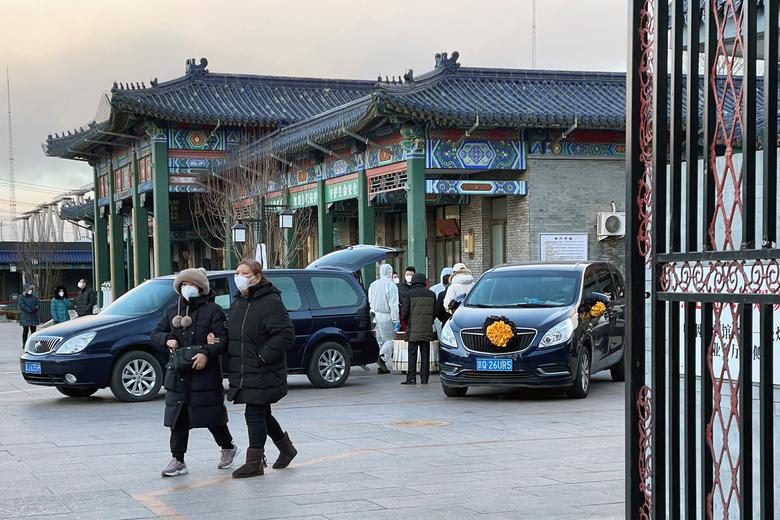 Coronavirus Wave in China 3 crore 70 lakh people are feared to be infected in a day