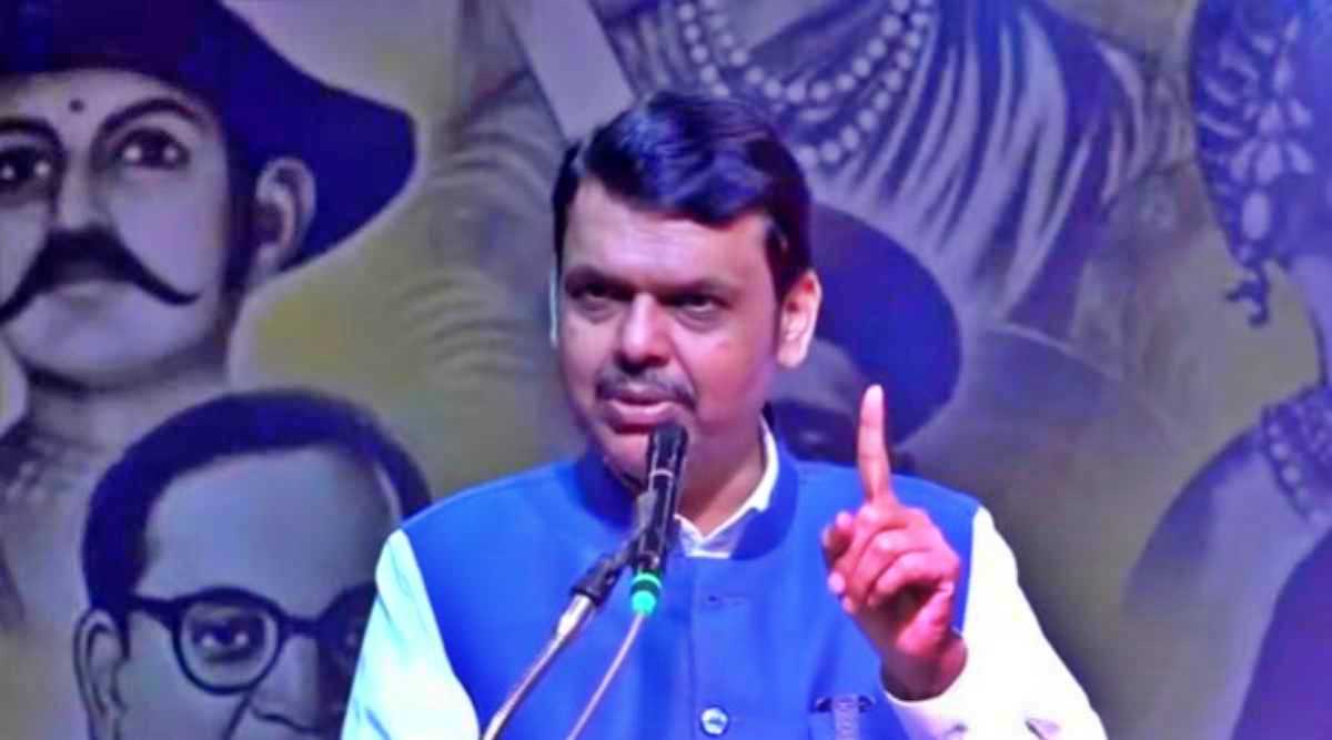 यावर तुम्ही काहीही बोलत नाही, मूग गिळून गप्प बसले आहात - देवेंद्र फडणवीस