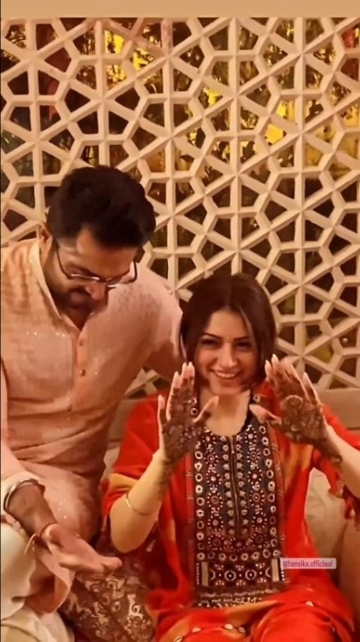 Hansika Motwani Mehendi Ceremony