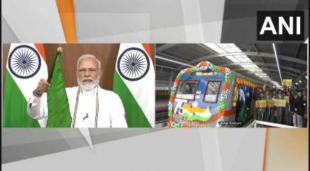 Modi Vande bharat train