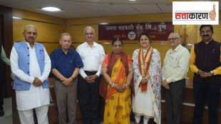 former minister prakash awade waiting join the bjp his daughter in law vaishali awade secured a seat directly from the rss family in kolhapur