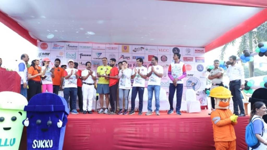cleanliness meesage navi mumbai half marathon Successful thousands of citizens ran for cleanliness