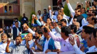 shinde government not ready to investigate the nit plot scam opposition raised slogans outside the legislative building nagpur