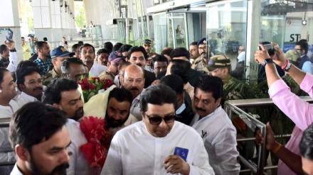 assembly session going on nagpur raj thackeray come to nagpur lot of discussion going on
