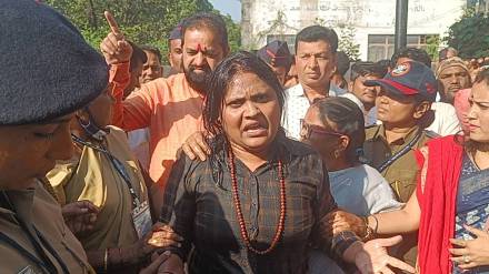 during winter session woman attempted suicide by at the entrance of the cidhan bhavan