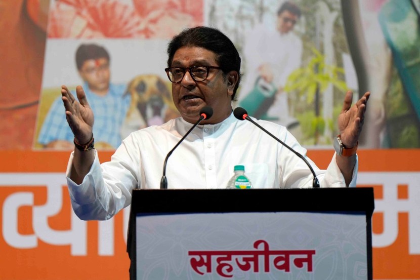 “राजकारणात फक्त वारसा लागतो हे खोटं आहे… वारसाने तुम्ही एखाद्याला राजकारणात आणू शकता पण लादू शकत नाही.”