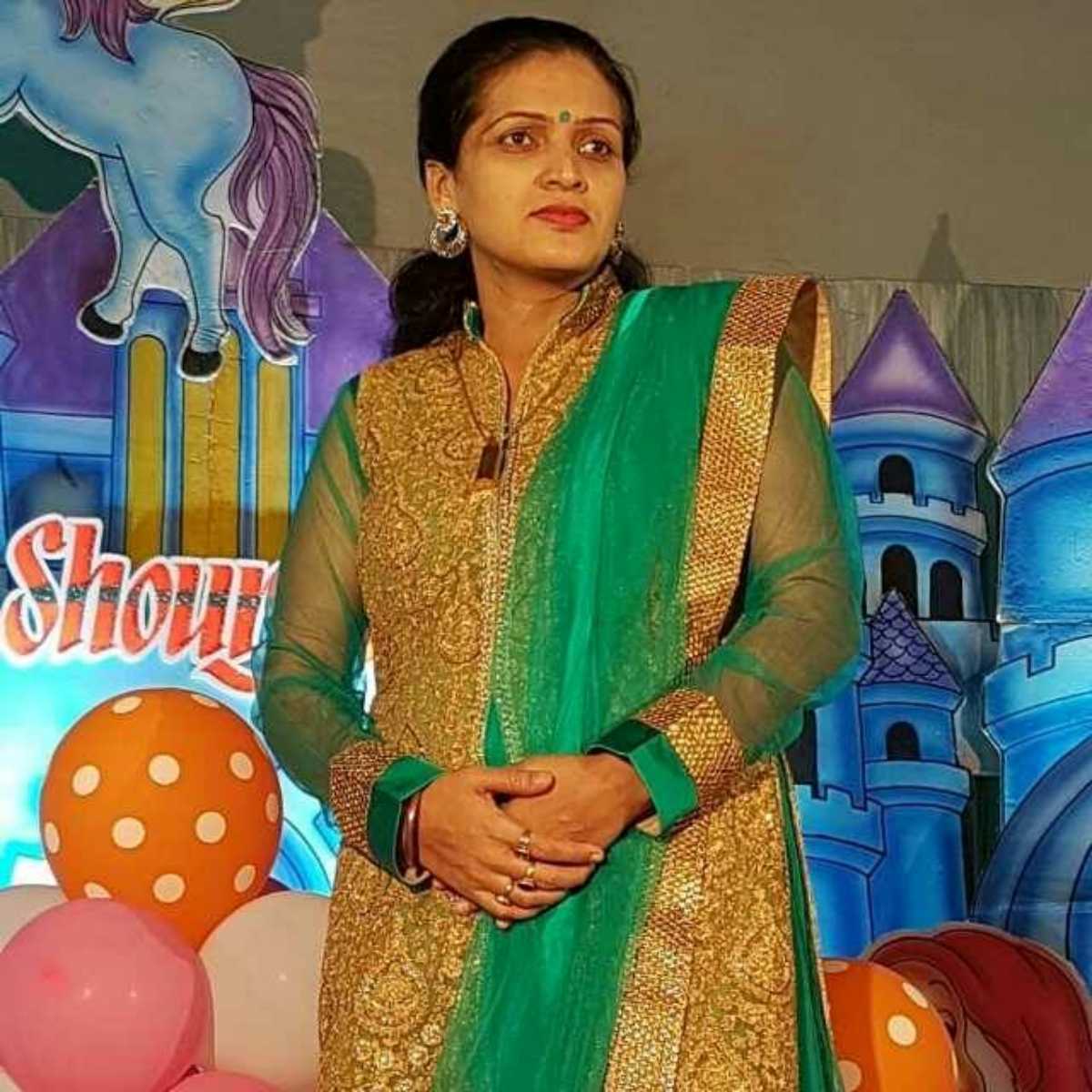 माझ्याकडे सर्व पुरावे आहेत. त्यात तिने पोलिसांकडे तक्रार केल्यावर पोलिसांनी तिला काय रिपोर्ट दिला याचे पुरावे आहेत - रुपाली ठोंबरे पाटील