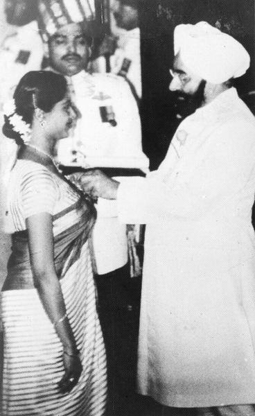 Smita Patil 6