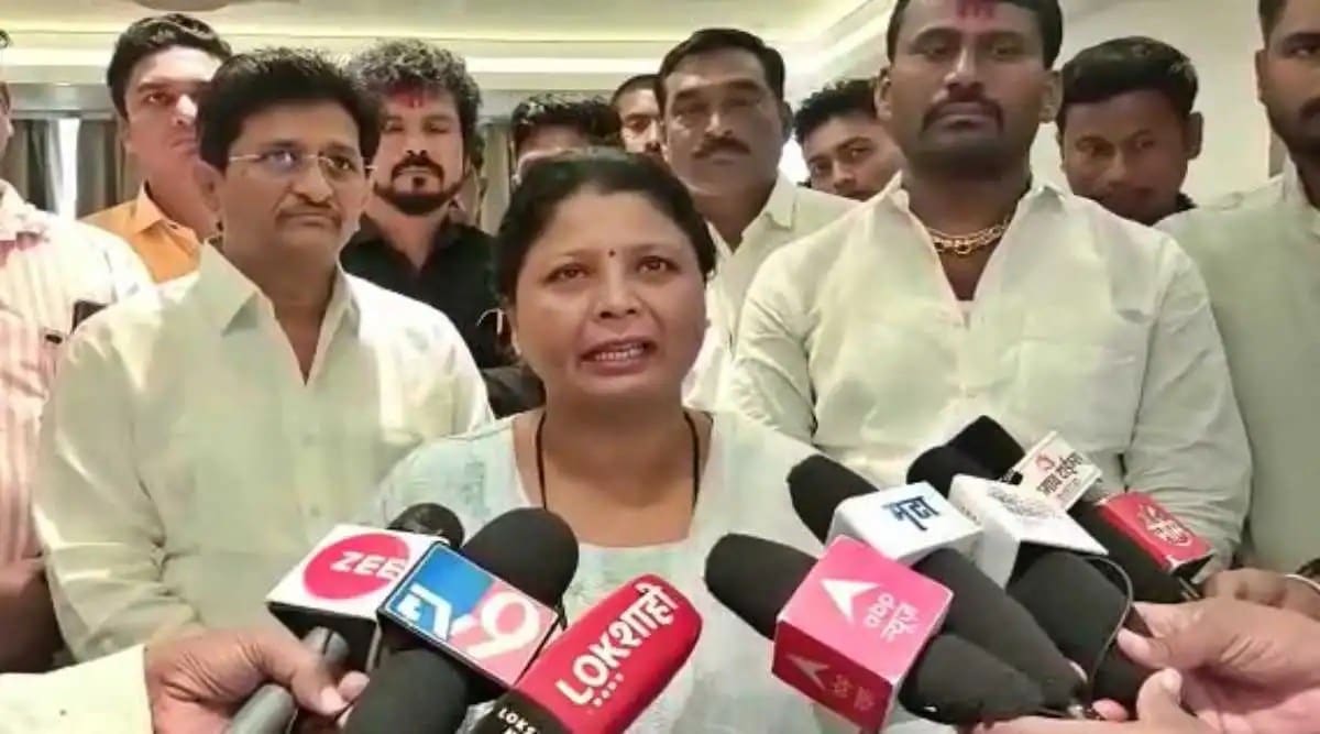 हे आहे ते मोहन भागवत संप्रदायाचे धारकरी आहेत - सुषमा अंधारे