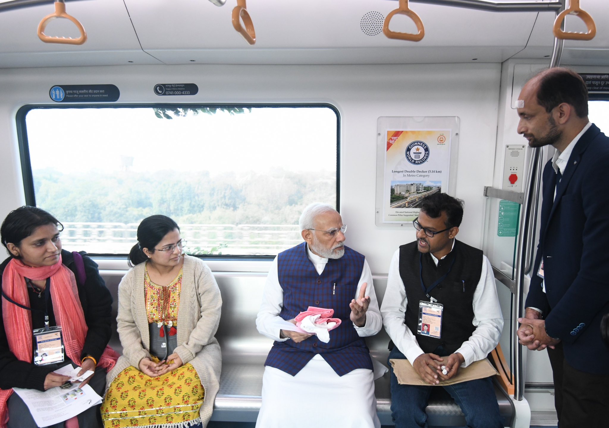 PM Modi inaugurated Nagpur Metro Phase 1 Flagged off two metro trains took a ride