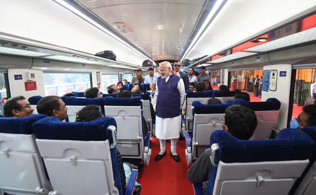 Photos pm modi inaugurates nagpur Shirdi Samruddhi mahamarg 