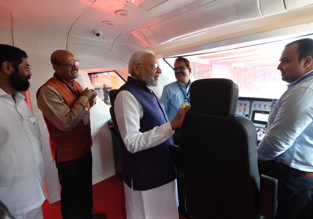 Photos pm modi inaugurates nagpur Shirdi Samruddhi mahamarg 