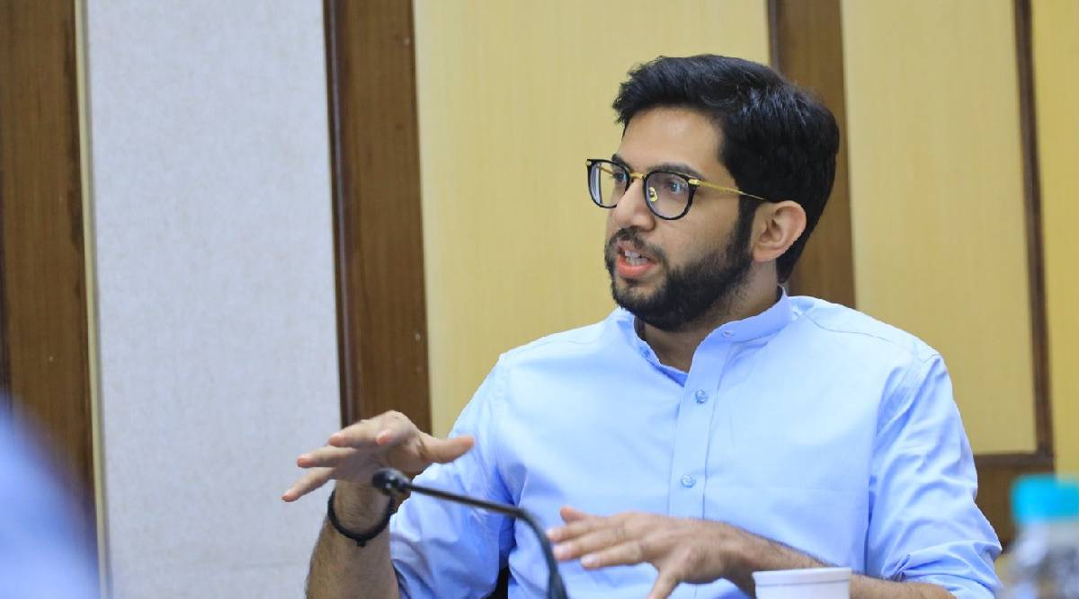 नैतिक सरकार व त्यातील घोटाळेबाज मंत्र्यांनी राजीनामा द्यावा, चौकशीला सामोरे जाण्याची गरज आहे.