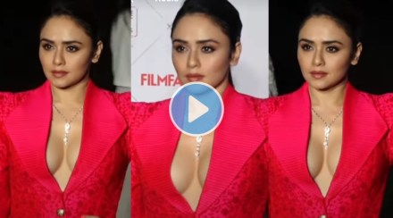 amruta khanvilkar