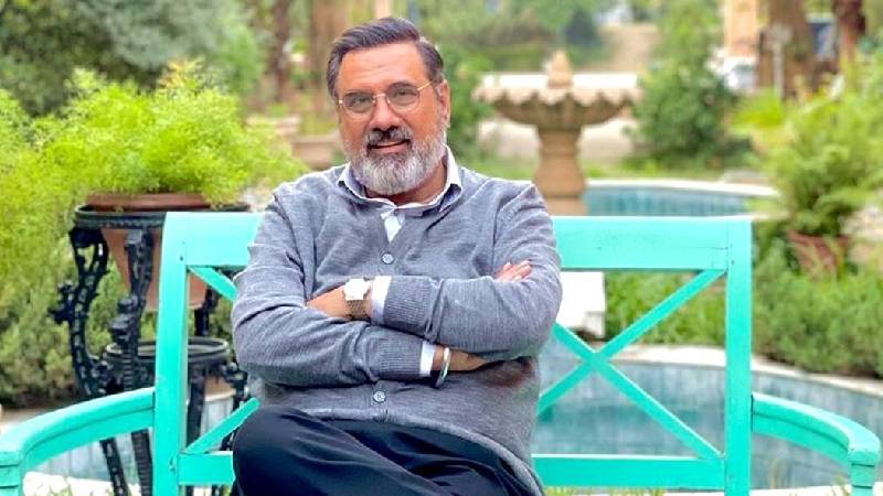boman irani 8