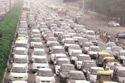 प्रवाशी सुरक्षेसाठी केंद्र सरकारचे पाऊल, १५ वर्षांच्या वाहनांबाबत घेतला मोठा निर्णय