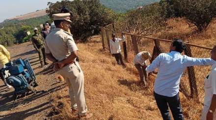 कुंपण काढल्यामुळे वन्य प्राणी व गुरांच्या वावरासाठी हा परिसर मोकळा होईल.