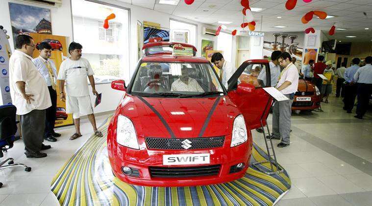 Maruti Suzuki Swift: मारुती सुझुकी स्विफ्ट या कारच्या सीएनजी व्हेरिएंटवर देखील १५,१०० रुपयांची ऑफर जाहीर करण्यात आली आहे. मारुती स्विफ्ट या कारची किंमत ५.७३ लाख रुपयांपासून सुरू होते. या कारवर ३२,००० रुपयांची बचत होईल.
