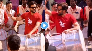 ritesh deshmukh playing dhol