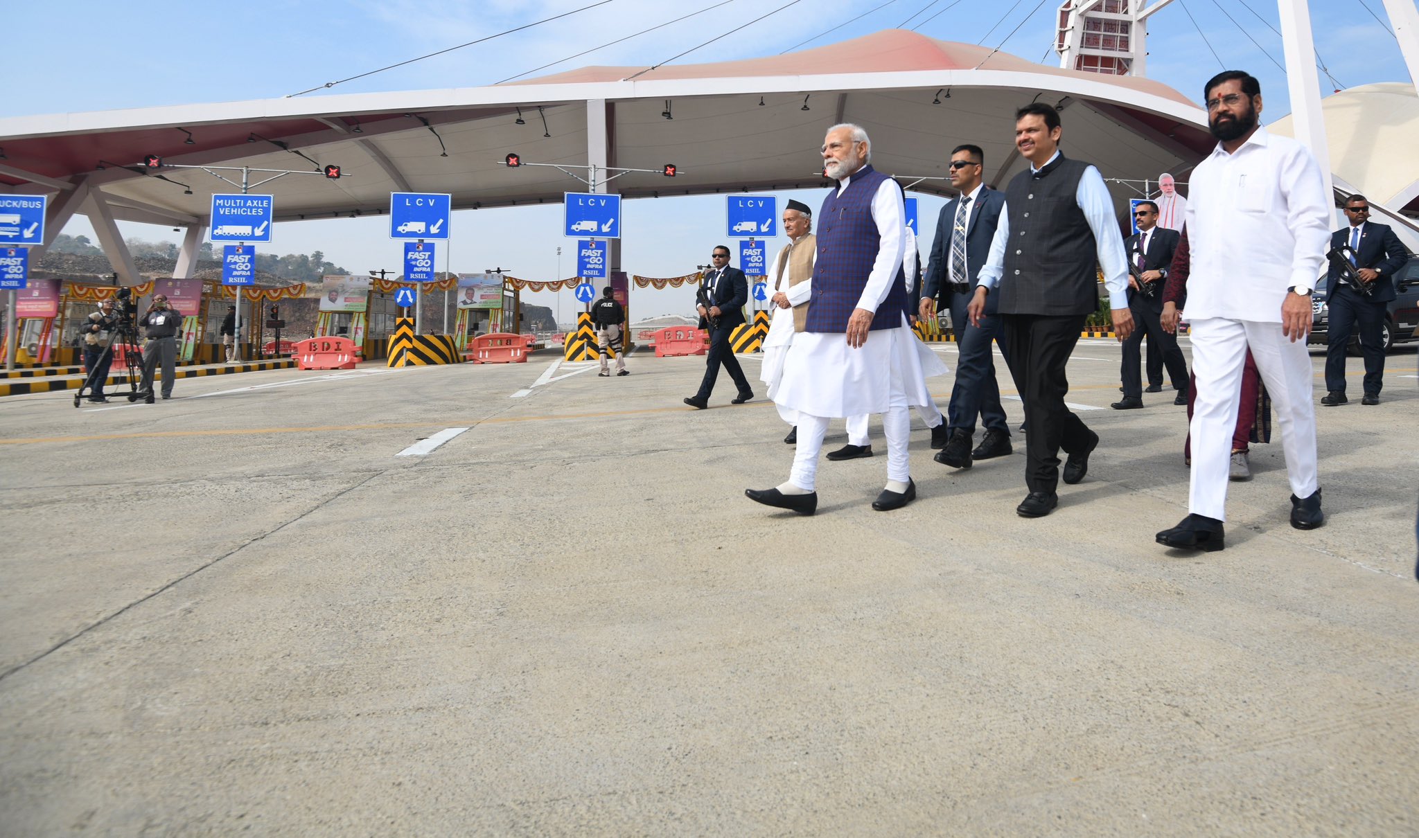 Photos pm modi inaugurates nagpur Shirdi Samruddhi mahamarg 