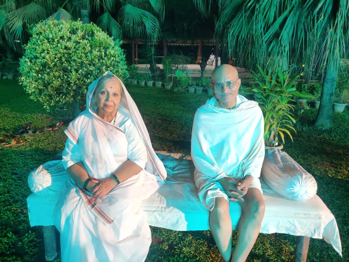 who is deepak antani playing mahatma gandhi role