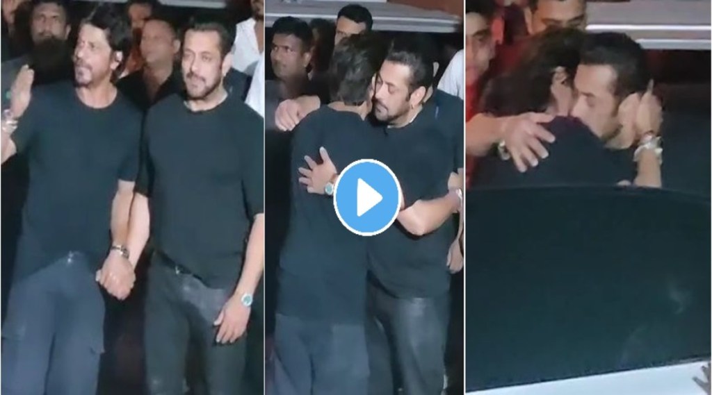 Shah Rukh Khan attended Salman Khan birthday party Shah Rukh Khan attended Salman Khan birthday party