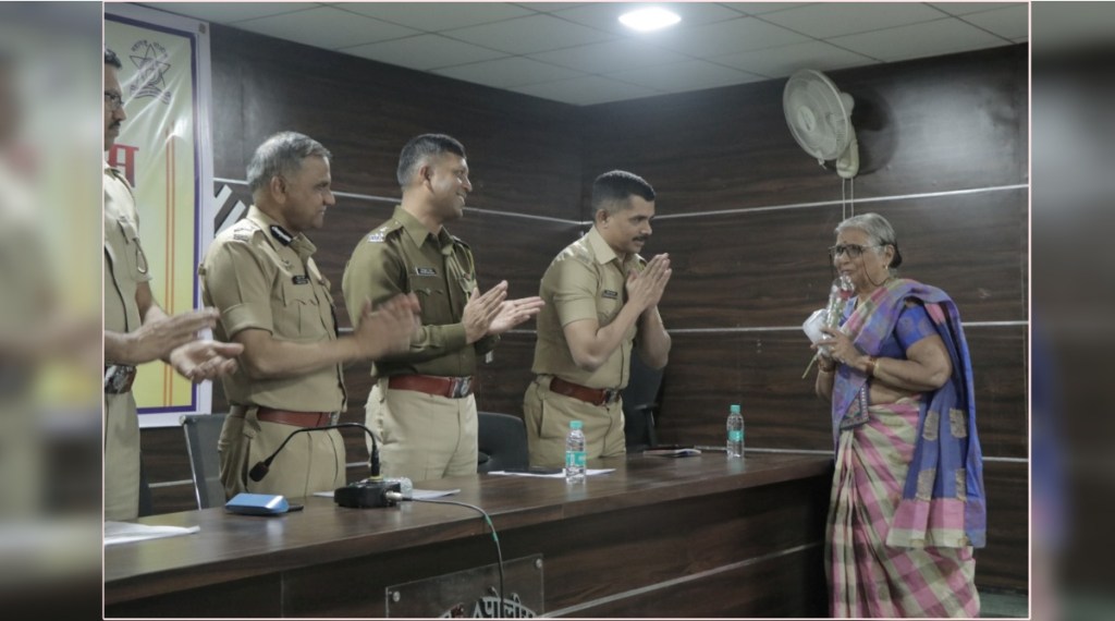 Stolen goods in Nashik returned to complainant by police