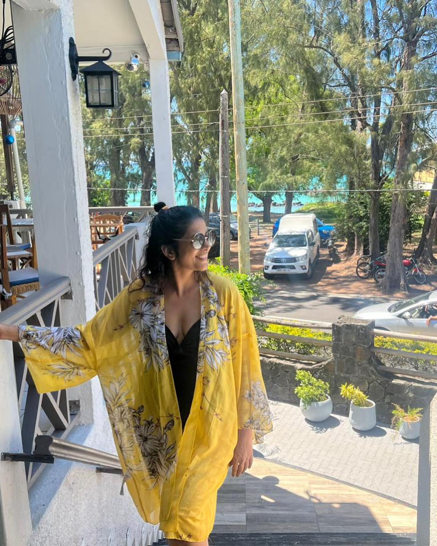 sonali kulkarni sonali kulkarni photos